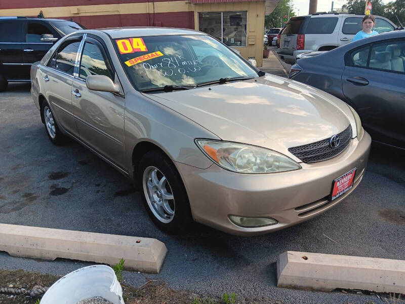 2004 Toyota Camry for sale at KENNEDY AUTO CENTER in Bradley IL