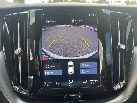 2018 Volvo XC60 T5 Momentum