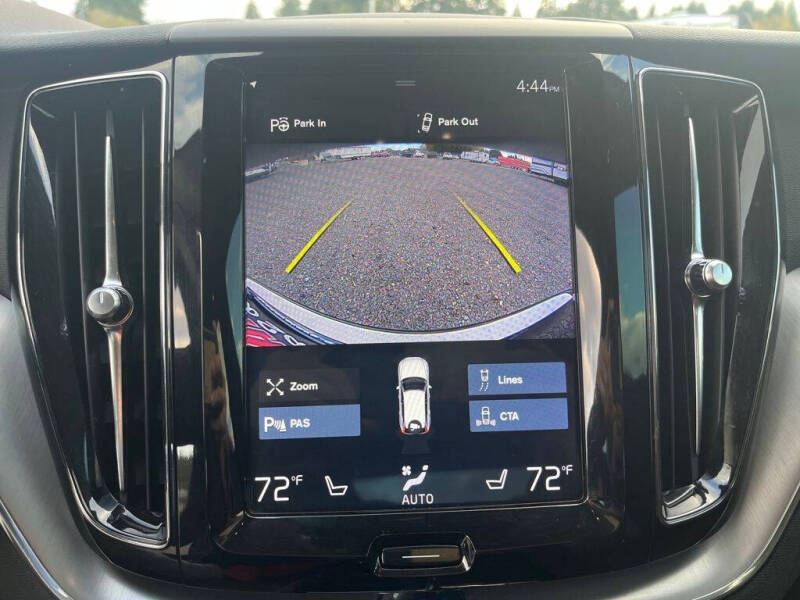 2018 Volvo XC60 T5 Momentum