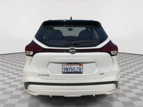 2024 Nissan Kicks SR