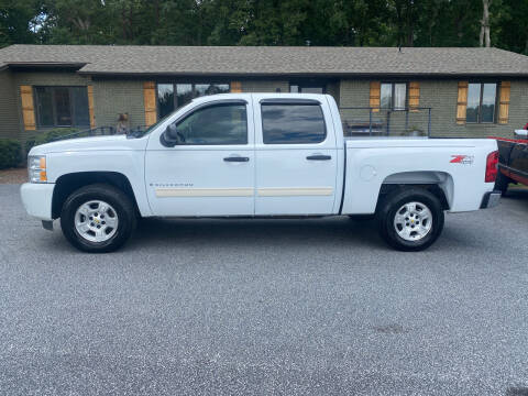 2009 Chevrolet Silverado 1500 for sale at Orange Bear Motors in Landrum SC