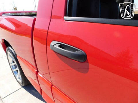2004 Dodge Ram 1500 SRT-10