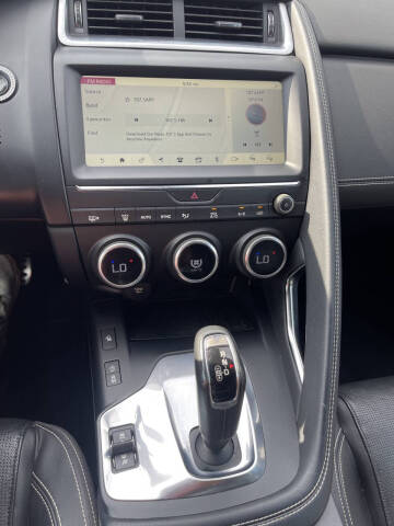 2018 Jaguar E-PACE P300 R-Dynamic S