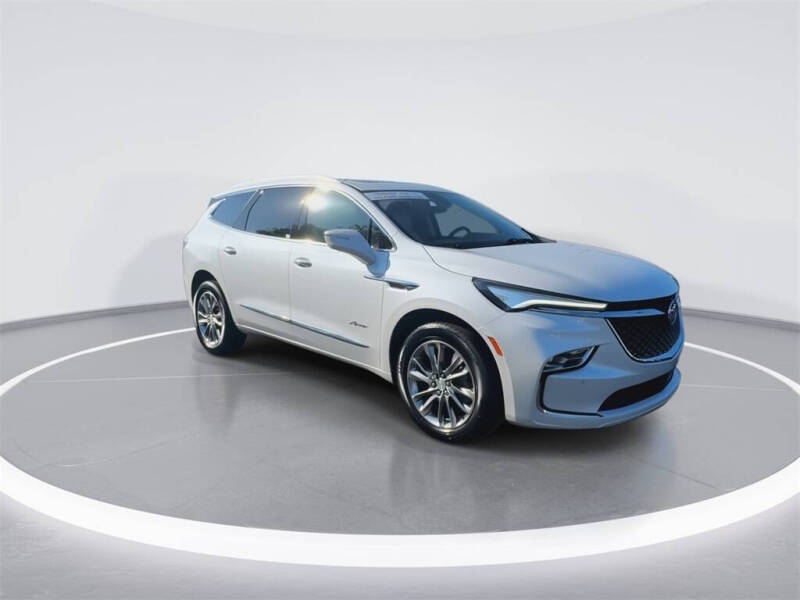 2022 Buick Enclave Avenir