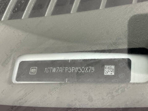 2023 GMC Savana 2500