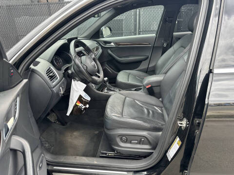 2015 Audi Q3 2.0T quattro Prestige