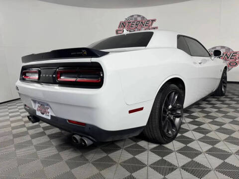 2020 Dodge Challenger