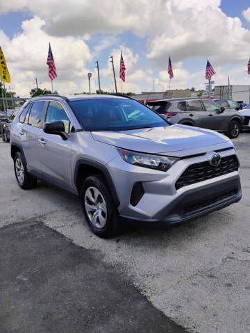 2021 Toyota RAV4 LE