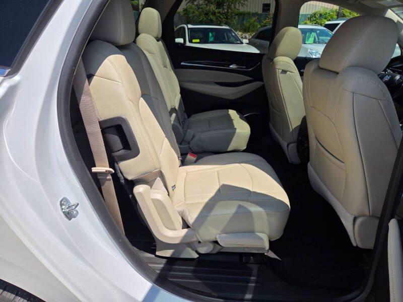 2020 Buick Enclave Essence