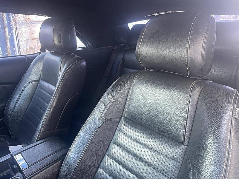 2012 Ford Mustang V6 Premium