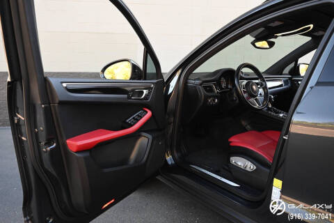 2018 Porsche Macan S