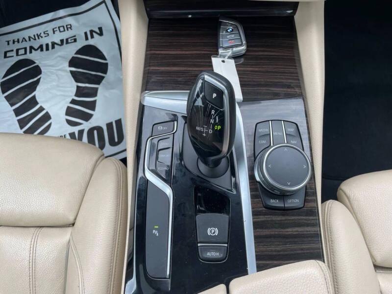 2017 BMW 5 Series 530i