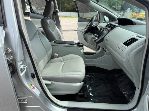 2014 Toyota Prius v Three