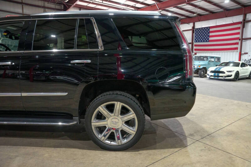 2017 Cadillac Escalade Luxury