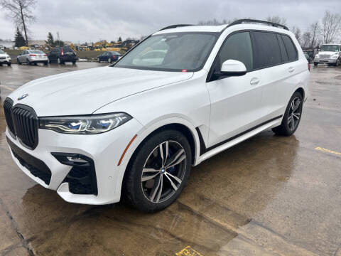 2022 BMW X7 M50i