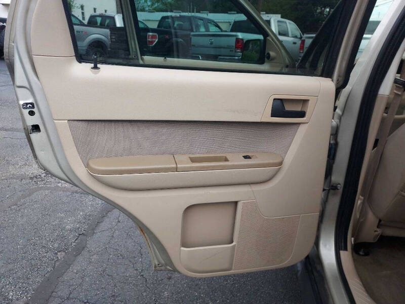 2011 Ford Escape XLT