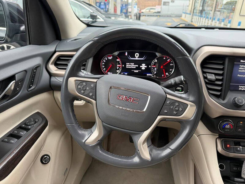2020 GMC Acadia Denali