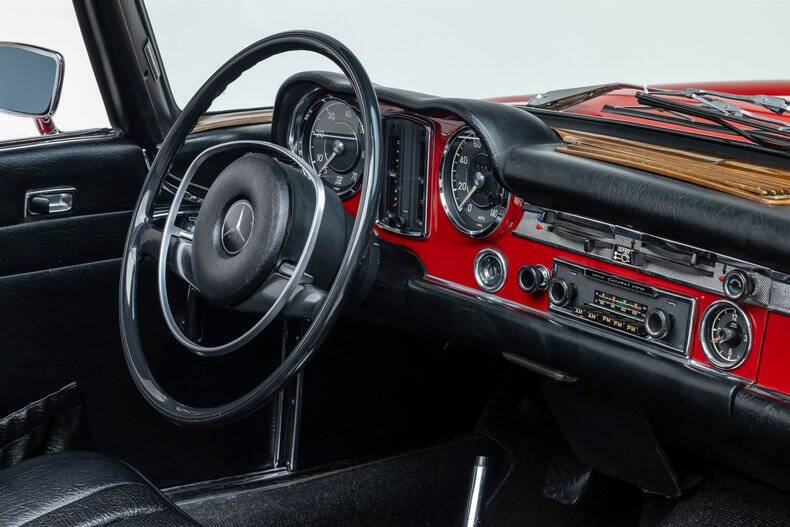 1971 Mercedes-Benz 280-Class