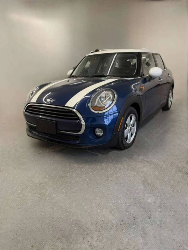 2017 MINI Hardtop 4 Door Cooper