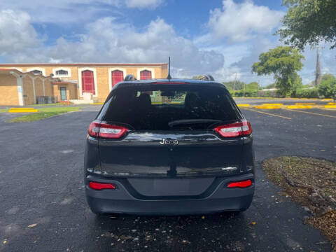 2018 Jeep Cherokee Latitude Plus