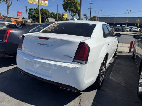2017 Chrysler 300 S Alloy Edition