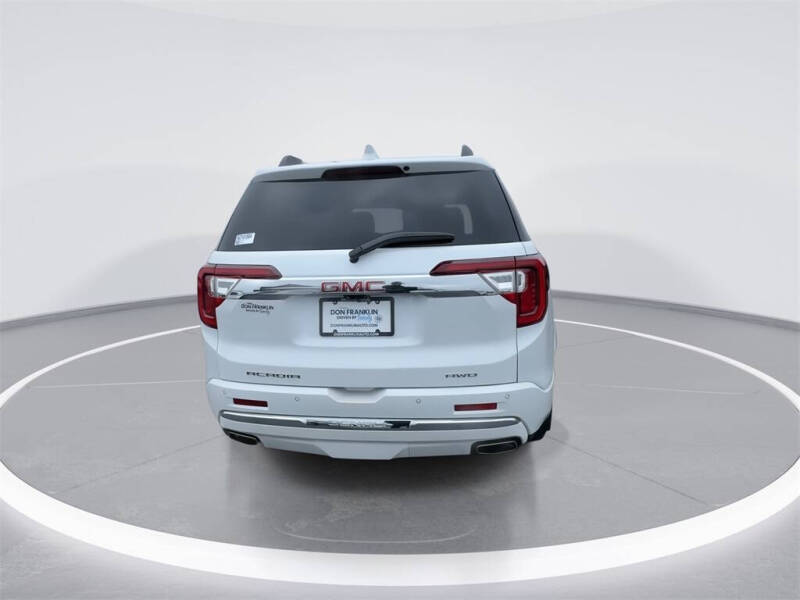 2022 GMC Acadia Denali