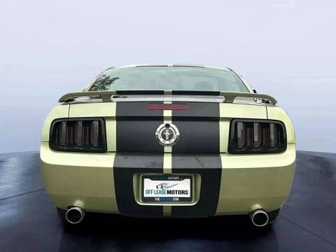 2005 Ford Mustang V6 Premium