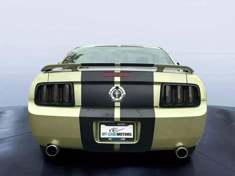 2005 Ford Mustang V6 Premium