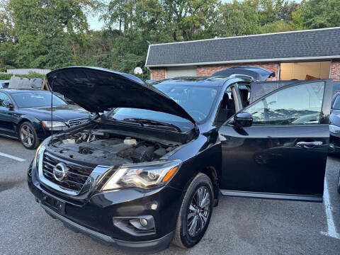 2018 Nissan Pathfinder SV
