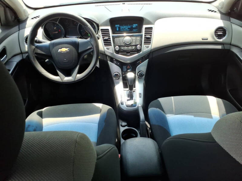 2011 Chevrolet Cruze LS