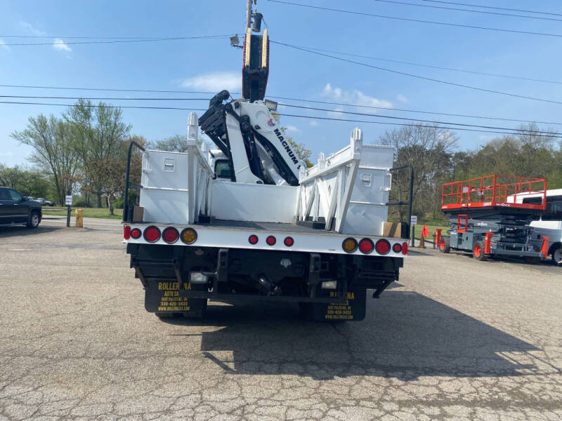 2008 Freightliner M2 106