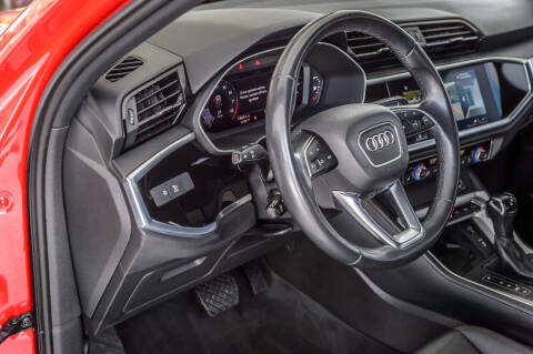 2021 Audi Q3 quattro S line Prem Plus 45 TFSI