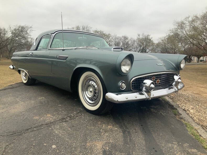1956 Ford Thunderbird