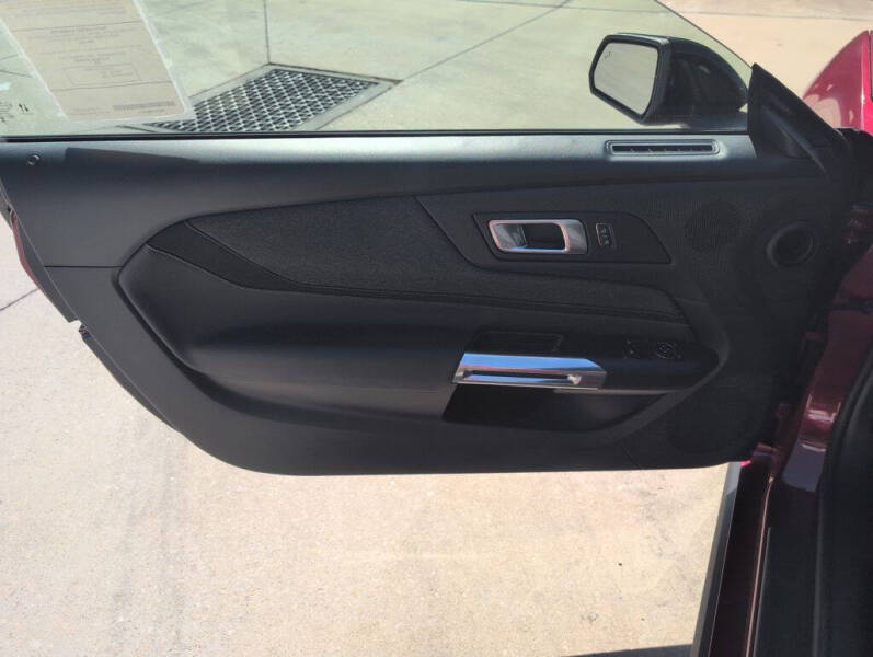 2025 Ford Mustang EcoBoost