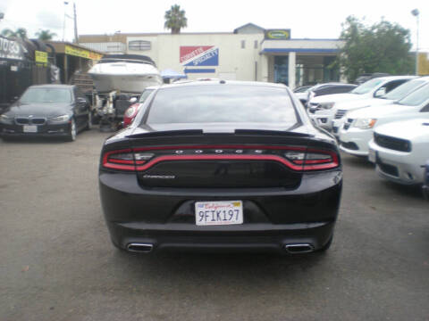 2015 Dodge Charger SE