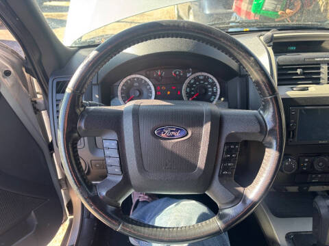2011 Ford Escape XLT