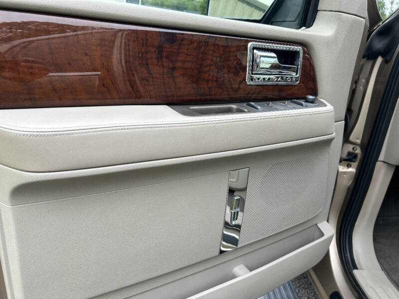 2014 Lincoln Navigator