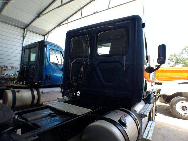 2018 Freightliner Cascadia