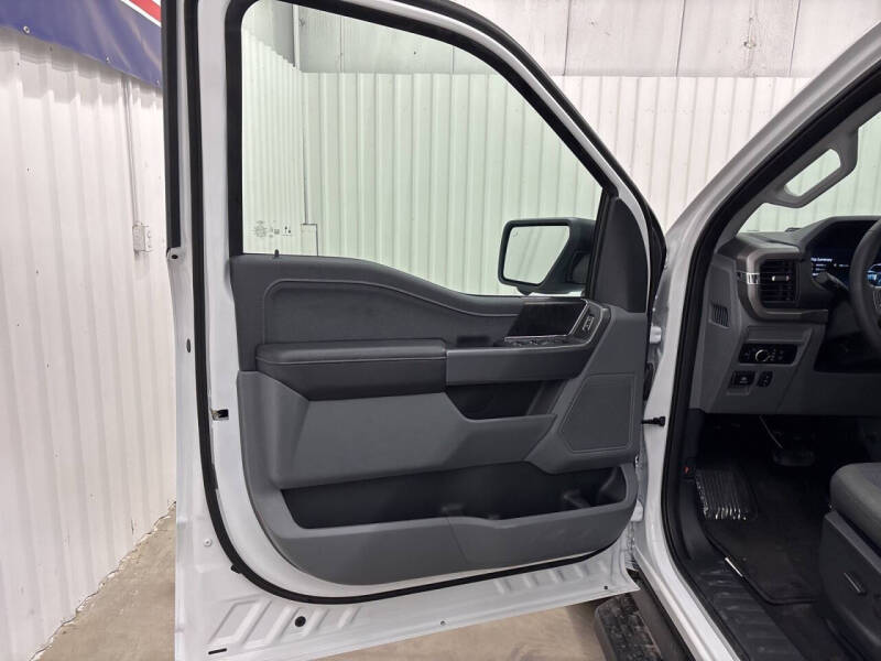 2025 Ford F-150 Lightning XLT