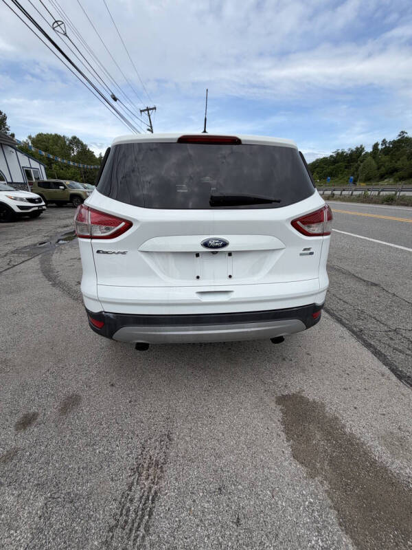 2015 Ford Escape SE