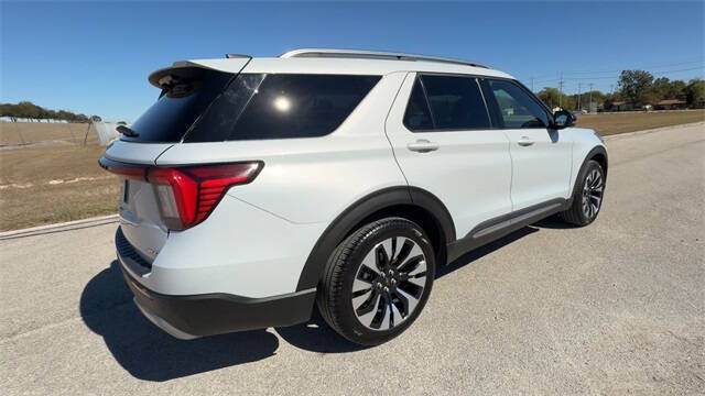 2025 Ford Explorer Platinum