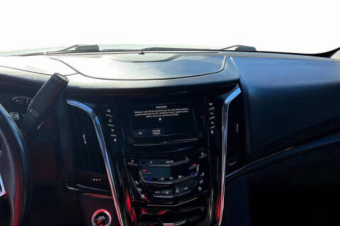 2016 Cadillac Escalade Platinum