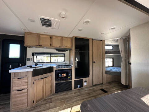 2024 Forest River Wolf Den 262DBH **SALE PENDING