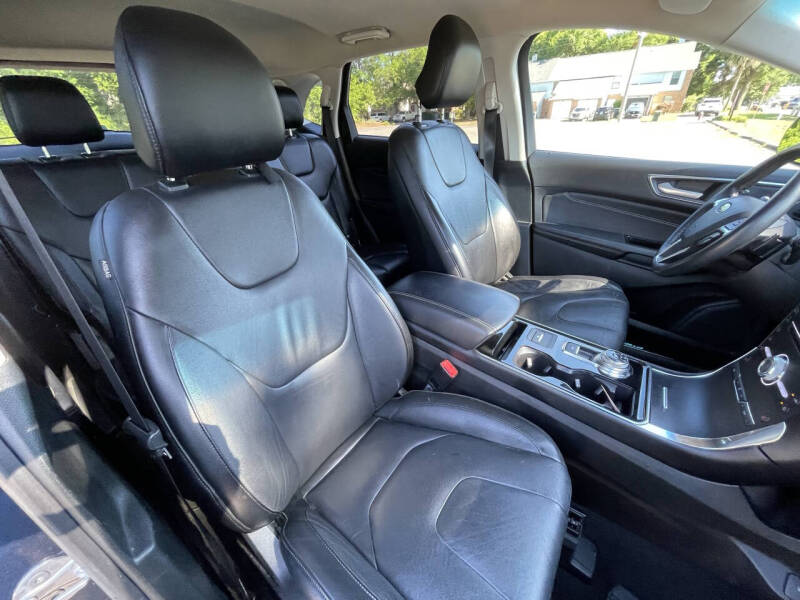 2019 Ford Edge Titanium