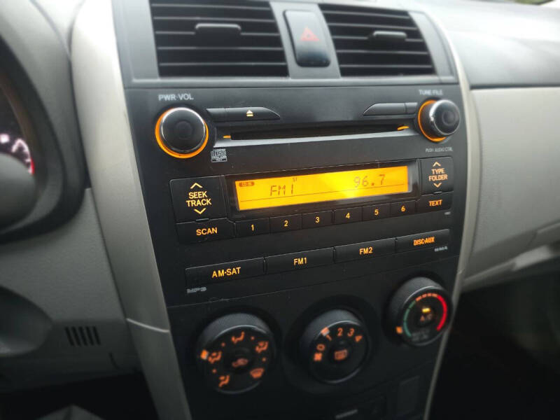 2013 Toyota Corolla LE