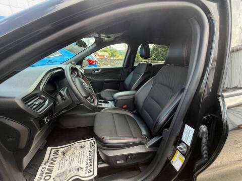 2025 Ford Escape ST-Line Select