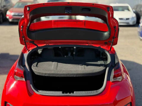 2019 Hyundai Veloster