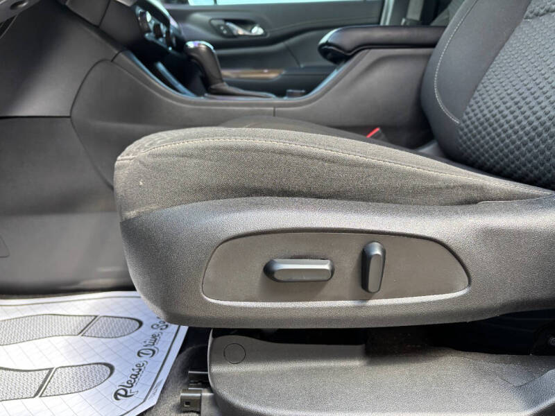 2019 GMC Acadia SLE-2