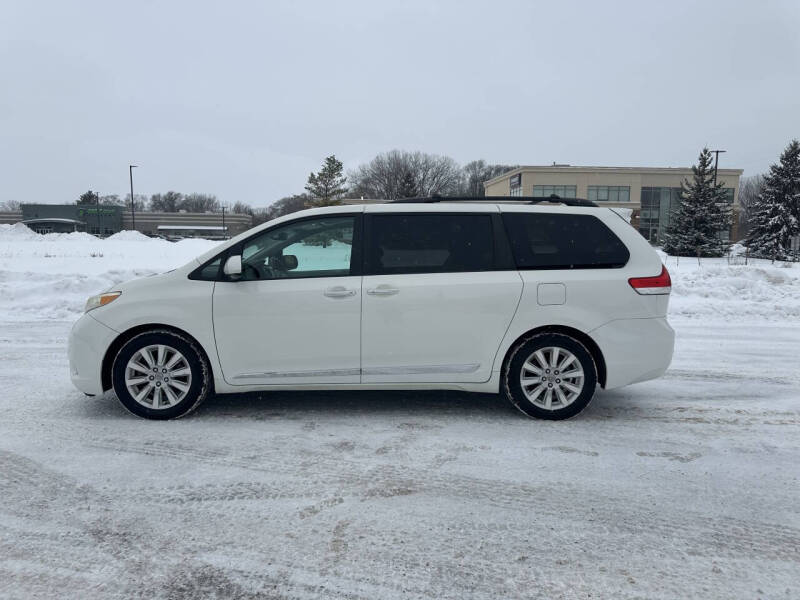 2012 Toyota Sienna Limited 7-Passenger