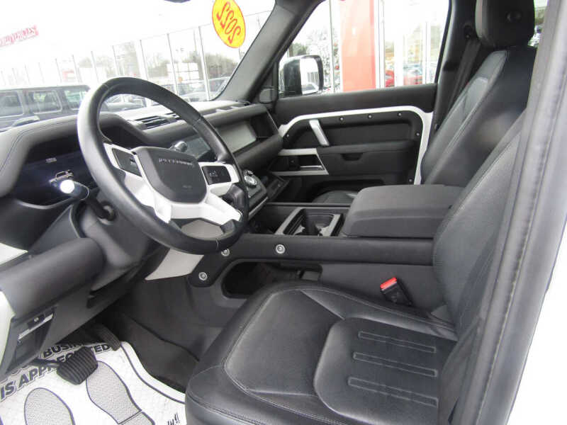 2022 Land Rover Defender 110 X-Dynamic SE